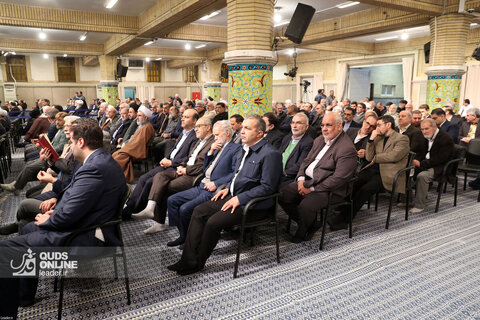 دیدار مسئولان نظام و سفرای کشورهای اسلامی با رهبر انقلاب