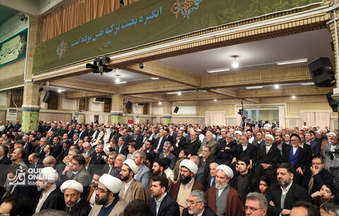 دیدار مسئولان نظام و سفرای کشورهای اسلامی با رهبر انقلاب