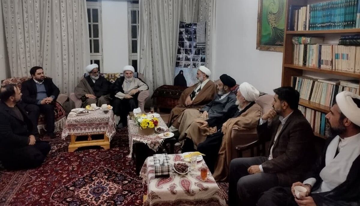 انقلاب اسلامی ایران در اعماق قلوب مردم آزادی‌خواه جهان جای گرفته است