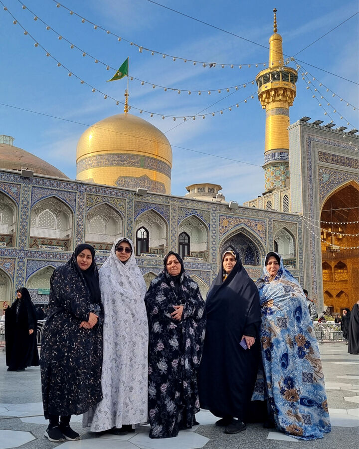 روایت جمع شش نفرهای که یکیشان قبل از سفر به مشهد از دنیا رفت / خواب دیدیم همراهمان آمده روایت جمع شش نفرهای که یکیشان قبل از سفر به مشهد از دنیا رفت / خواب دیدیم همراهمان آمده