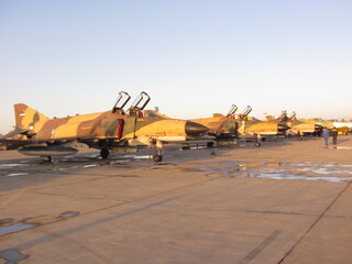 «در برابر تانک‌ها» روی آنتن شبکه دو سیما می‌رود / روایتی از تلاش خلبانان فانتوم