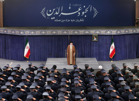 دیدار جمعی از فرماندهان نیروی هوایی و پدافند هوایی ارتش جمهوری اسلامی ایران با مقام معظم رهبری