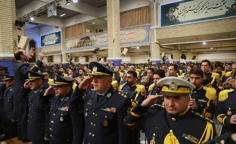 دیدار جمعی از فرماندهان نیروی هوایی و پدافند هوایی ارتش جمهوری اسلامی ایران با مقام معظم رهبری