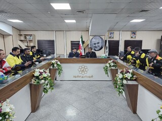بررسی اقدامات شهرداری برای بارش برف در مشهد توسط فرماندار