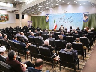 آیت‌الله علم‌الهدی: تسهیل شرایط ازدواج از هر خیراتی بالاتر است