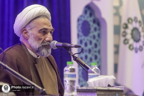 عبادت، شاهراه رسیدن به اوج انسانیت