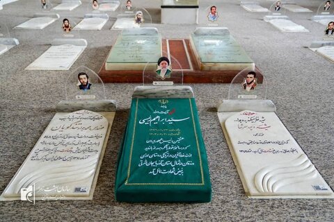 عکس | یادبود شهید رئیسی در بهشت زهرا (س) تهران