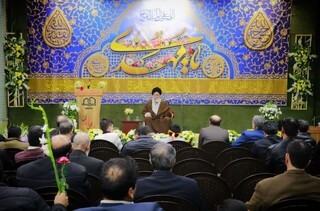 آیت‌الله علم‌الهدی: در هر شغلی خود را خادم امام زمان (عج) بدانیم