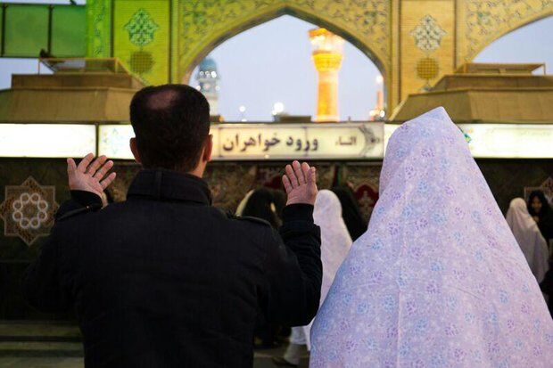 اهداء جهیزیه به ۲۲ زوج سرخسی / خادمان امام هشتم(ع) دل نوعروسان را شاد کردند