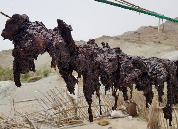 اهالی سیستان و بلوچستان برای نگه‌داری گوشت، روش باستانی خودشان را دارند/ به شوری نمک به خوشمزگی انار