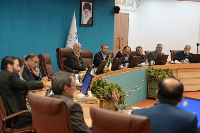وزیر کشور در دیدار با مدیران رسانه‌ها: می‌توانیم در حل مسائل تعامل هم‌افزا داشته باشیم
