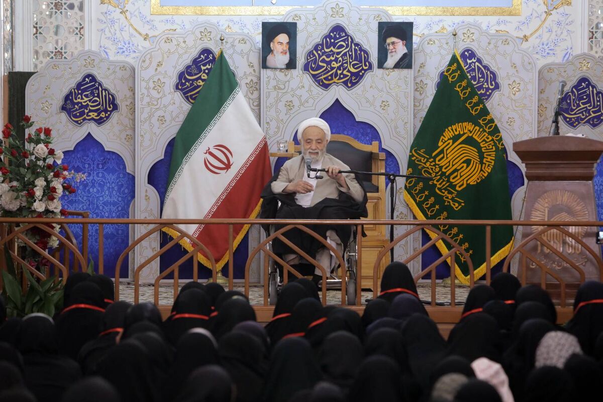 دختران غیور عشایر ۱۸ استان کشور میهمان حرم امام مهربانی‌ها