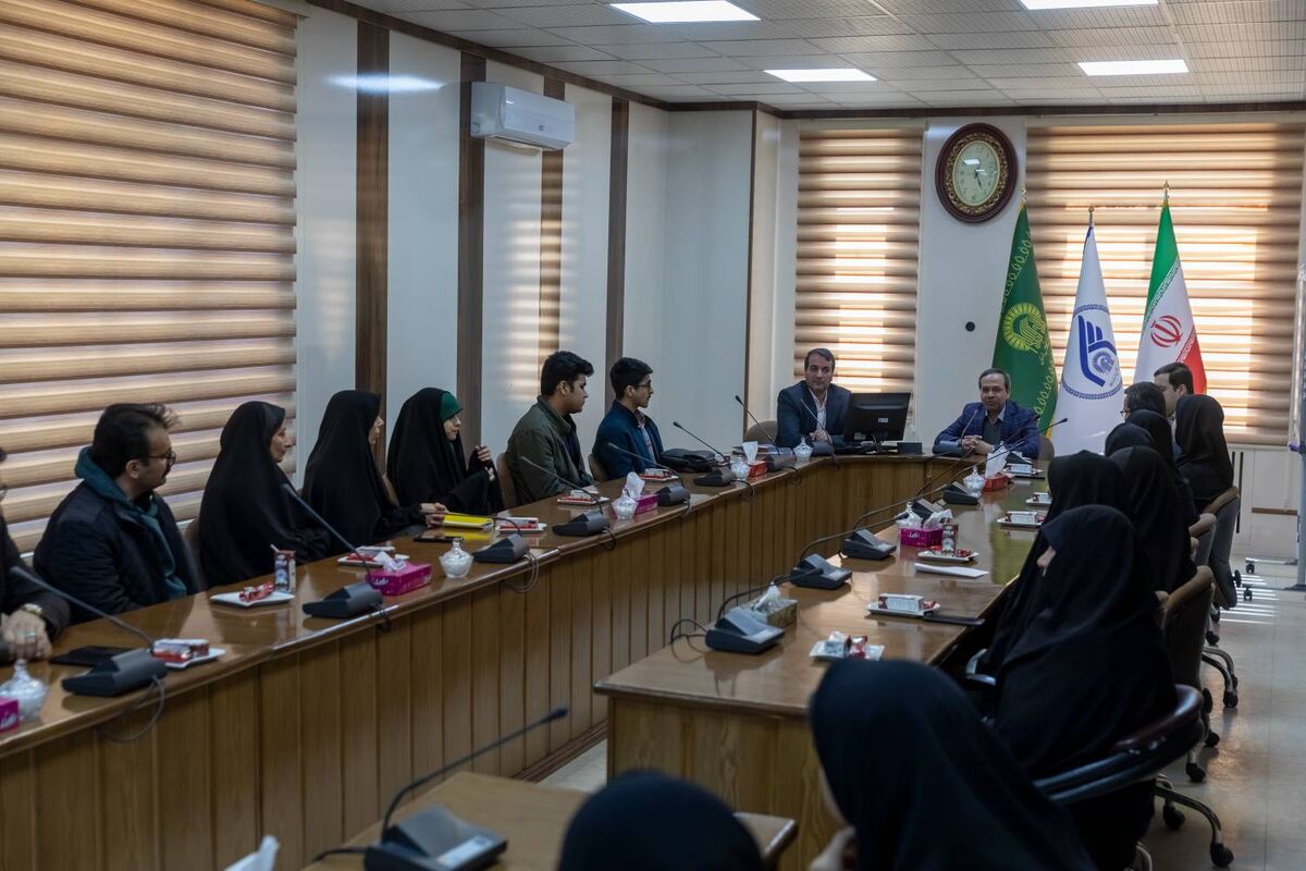 تقدیر از افتخار آفرینان المپیادی دانشگاه بین‌المللی امام رضا(ع)