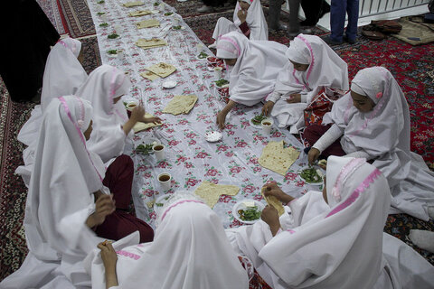 فرزندتان را برای میهمانی خدا آماده کردهاید؟