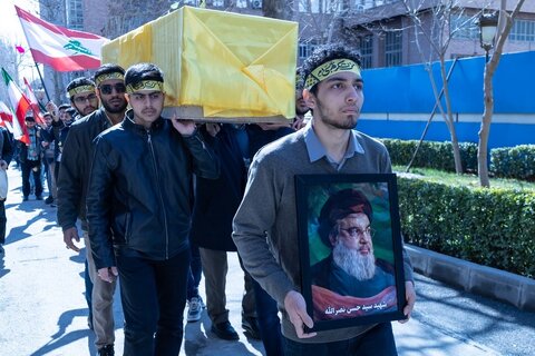 عکس | تشییع نمادین سیدحسن نصرالله در دانشگاه شریف