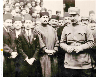 رضاخان1.jpg