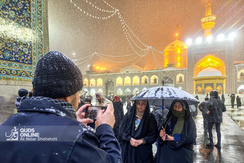 شب برفی حرم مطهر رضوی
