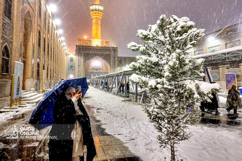 شب برفی حرم مطهر رضوی