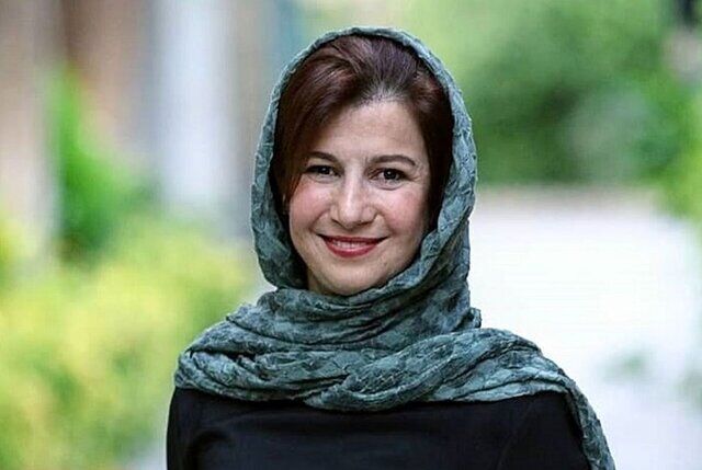 لیلی رشیدی «باغ بی آلبالو» را روی صحنه می برد