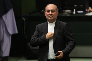 نماینده مجلس: فرصت کافی به مجموعه اقتصادی دولت داده شود / موقعیت مناسبی برای طرح استیضاح نیست