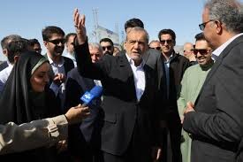 رئیس جمهور وارد اسلامشهر شد