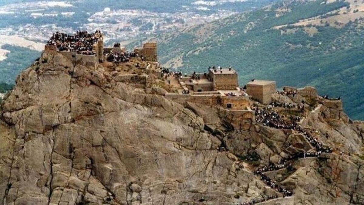 «قلعه بابک» دژ تسخیرناپذیر هخامنشی در آذربایجان