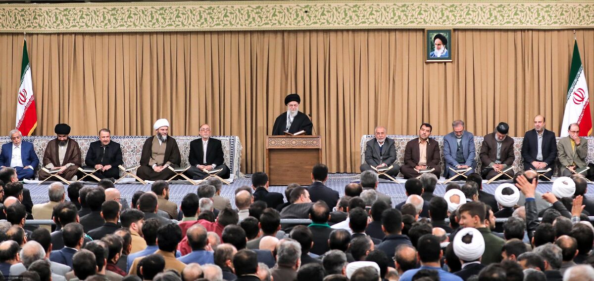 رهبر معظم انقلاب: قرآن متضمن چگونگی رفتار با قدرت مداران عالم است