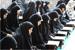 تلاوت قرآن کریم توسط بانوان حافظ بین‌المللی در حرم مطهر رضوی