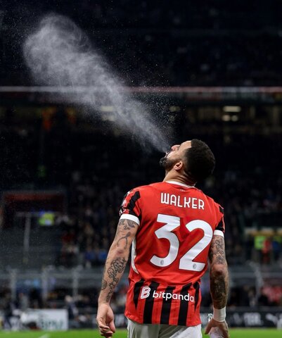 عکس | کپی عجیب فوتبالی حردانی از روی دست واکر