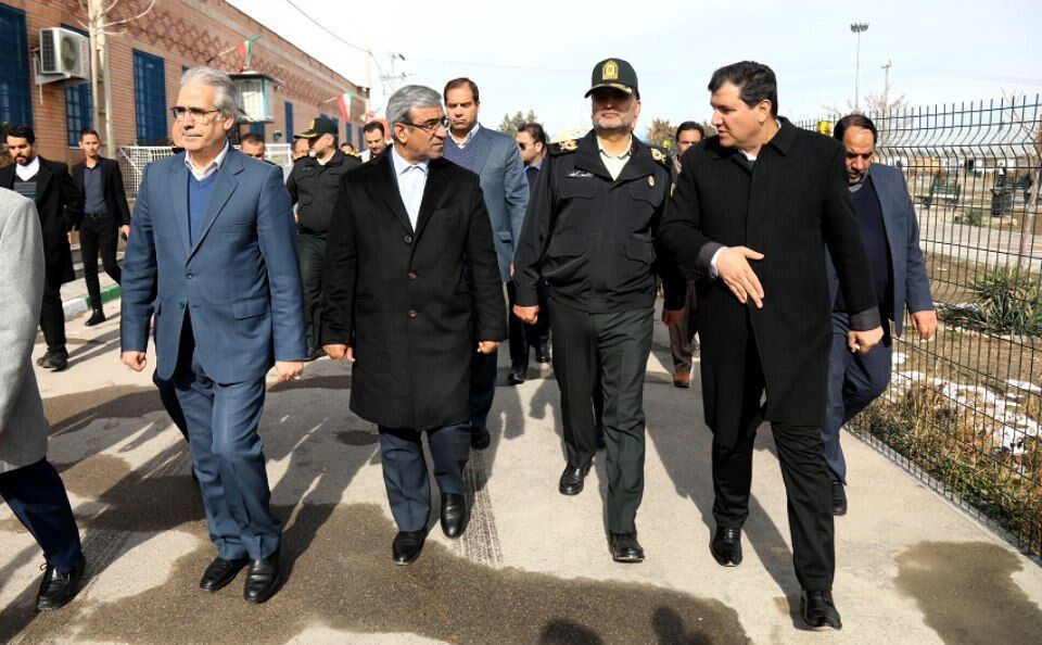 بازدید استاندار خراسان رضوی از مرکز نگهداری معتادان متجاهر مشهد