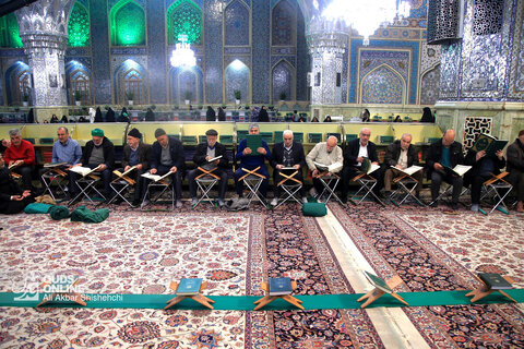 محفل ترتیل خوانی در حرم مطهر رضوی