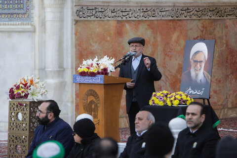 آئین بزرگداشت نهمین سالگرد ارتحال آیتالله واعظ طبسی در حرم رضوی برگزار شد