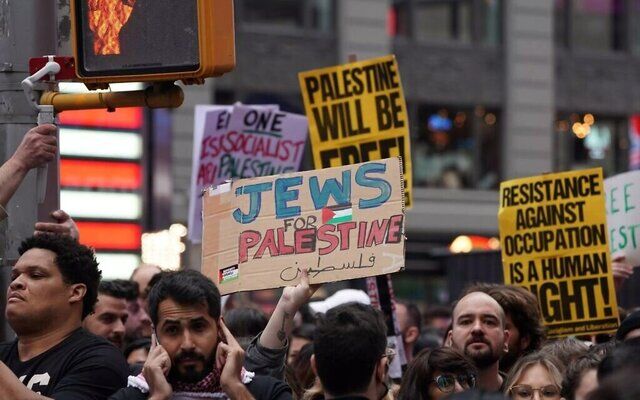 اعلام جنگ ترامپ به حامیان فلسطین؛ ۶۰ دانشگاه‌ آمریکایی اخطار گرفتند
