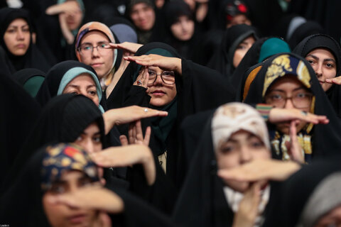 دیدار هزاران نفر از دانشجویان سراسر کشور با رهبر انقلاب