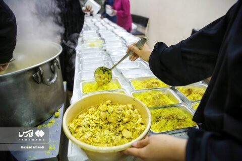 عکس | خدمات‌رسانی ایرانیان به جنگ زدگان لبنان