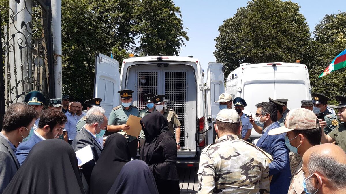 شش زندانی ایرانی از قزاقستان به کشور منتقل شدند