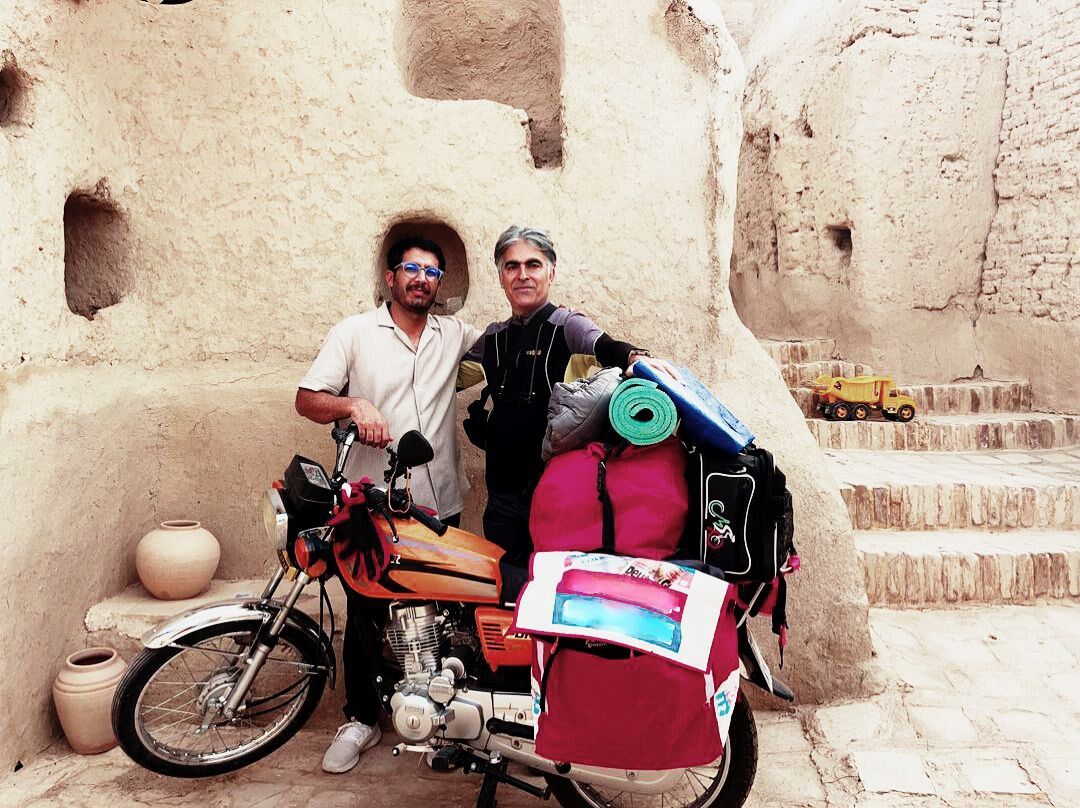 درباره علیرضا بارانی که تهران را رها کرد تا هوای بناهای تاریخی زابل را داشته باشد / برای مادرانم برگشتم درباره علیرضا بارانی که تهران را رها کرد تا هوای بناهای تاریخی زابل را داشته باشد / برای مادرانم برگشتم