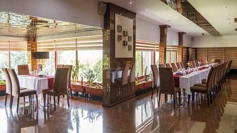 هتل ارم بزرگ تهران؛ یک تجربه خاص کنار جاذبههای شاخص عباسآباد