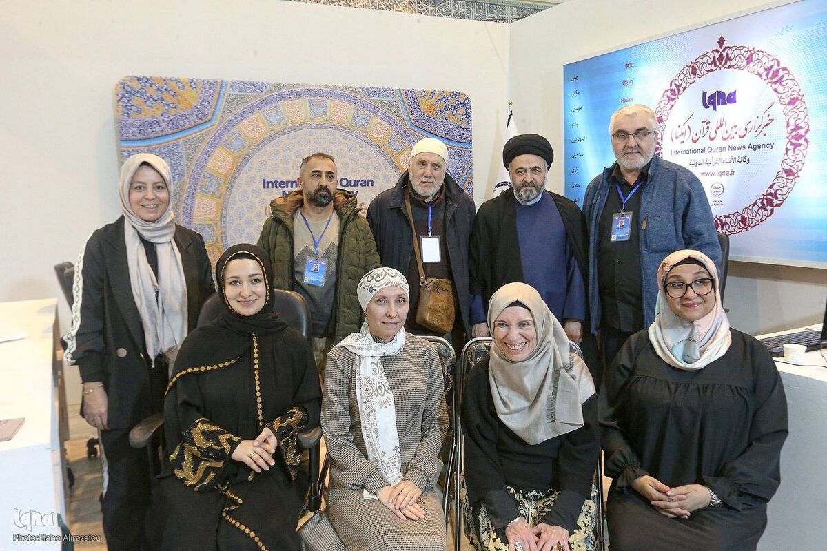 نمایشگاه قرآن منبع الهام هنرمندان و پل ارتباط بین مسلمانان خلاق است