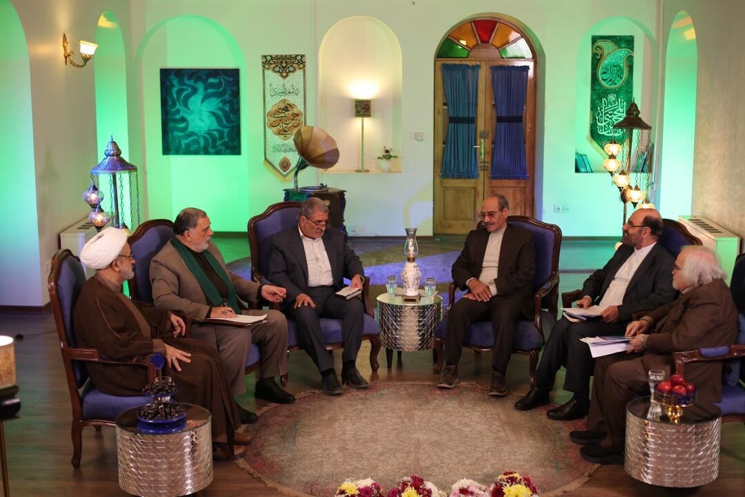 «چهارگاه» قاب تازه‌ای از یک برنامه سحرگاهی / بازخوردها، فرضیه دیده نشدن برنامه‌های سحرگاهی را رد می‌کند