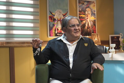 نگاهی به سریال طنز «با عرض معذرت»/ اهمیت ورود هنرمندان شهرستانی به عرصه تولیدات ملی