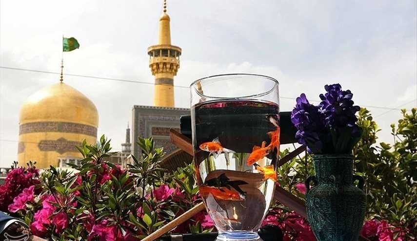 ارائه خدمات فرهنگی به زائران نوروزی  باشعار «ما با شما سربلندیم»