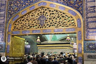 طنین «یا مقلب القوب» دلسپردگان در پیشگاه عصمت هشتم / بزرگترین اجتماع نوروزی ایرانیان در حرم مطهر رضوی