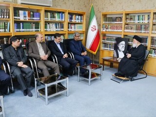 آیت‌الله علم‌الهدی: آزادراه حرم تا حرم باید اولویت ملی باشد