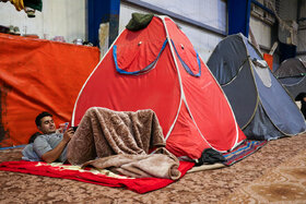 اسکان اضطراری ۱۰۰ مسافر در بردسکن