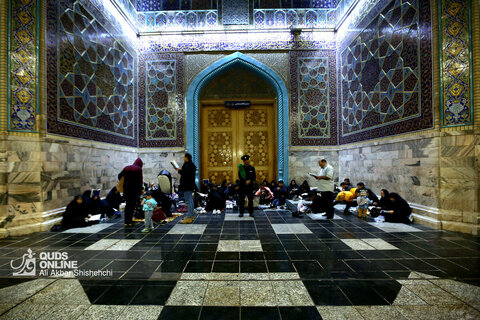 لیالی قدر؛ شب بیست و سوم ماه مبارک رمضان - حرم مطهر رضوی