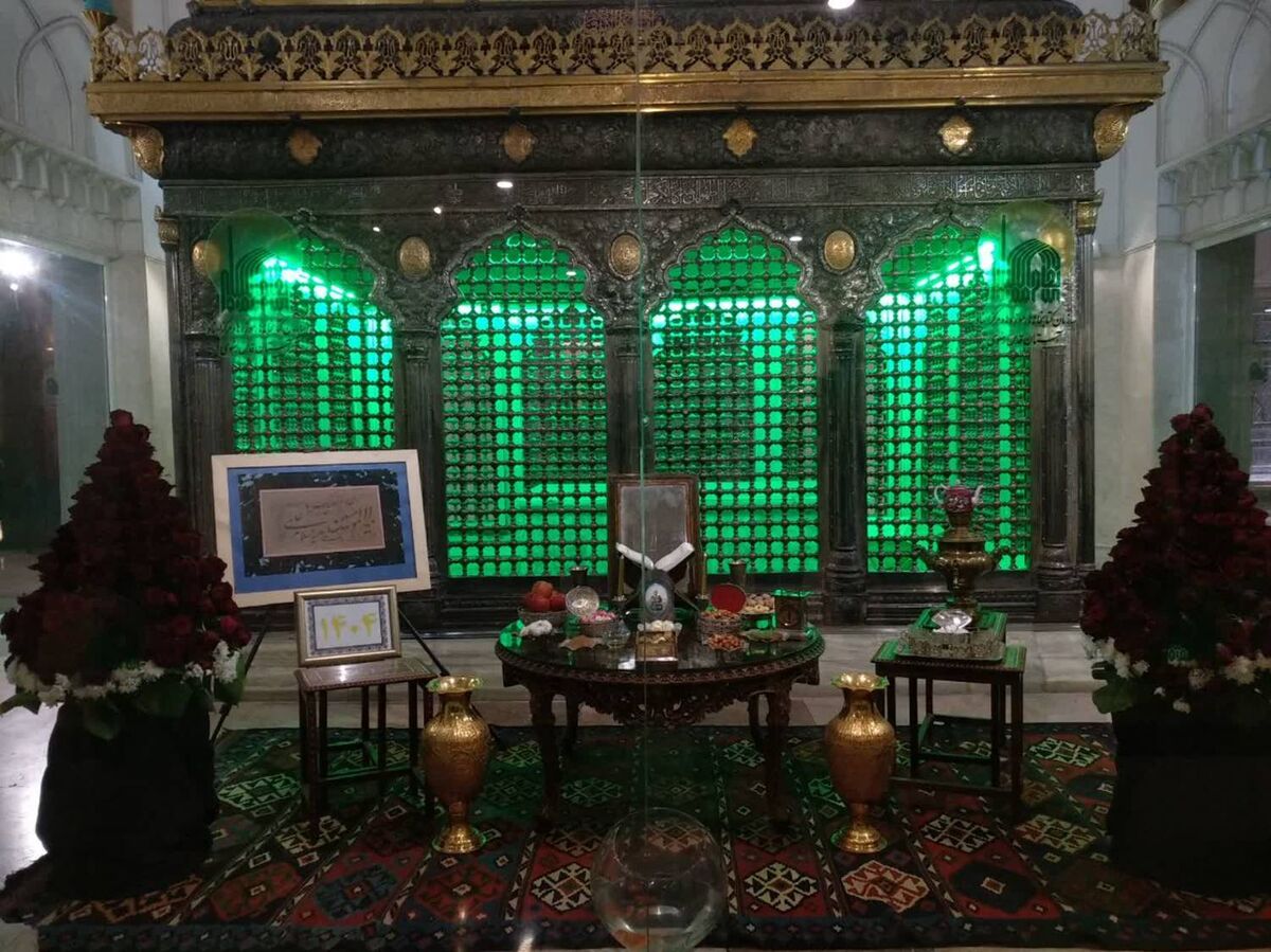 استقبال پرشور زائران نوروزی از سفره‌های هفت‌سین موزه‌های حرم رضوی