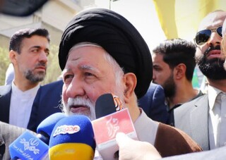 مردم تا براندازی کفر صهیونیست، پای دین خدا ایستاده‌اند