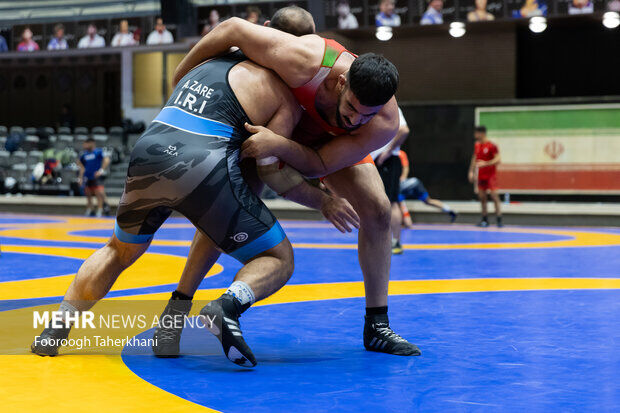 کشتی آزاد قهرمانی آسیا؛ والی‌زاده و یوسفی فینالیست شدند
