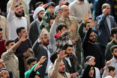 اقامه نماز عید سعید فطر به امامت مقام معظم رهبری